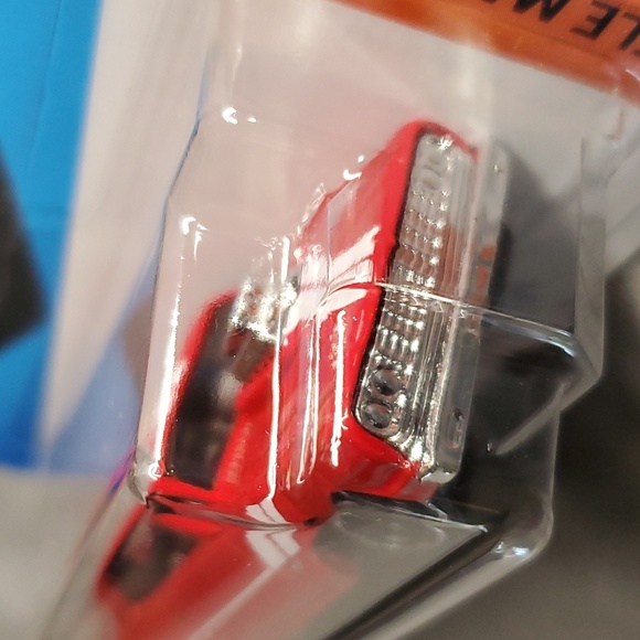 Hot‎ Wheels - Picture 6 of 9